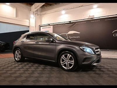 Mercedes GLA220
