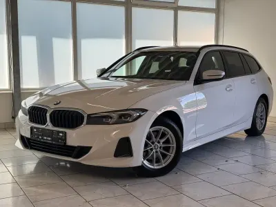 Gebraucht BMW 318 Sport Line 150 PS (110 kW) 2024 Weiß Limousine