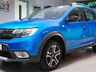 Blau Gebraucht 2018 Dacia Sandero Celebration Limousine | 9.000 € (Fairer Preis)