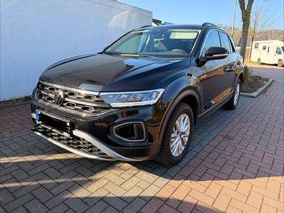 Gebraucht VW T-Roc Life 110 PS (80 kW) 2023 Schwarz SUV