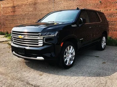 Neu Chevrolet Tahoe 426 PS (313 kW) 2025 Schwarz SUV