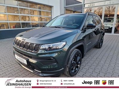 Neu Jeep Compass North 131 PS (96 kW) 2025 Gruen SUV