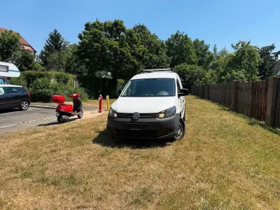 Gebraucht VW Caddy 109 PS (80 kW) 2012 Weiß Van / Kleinbus