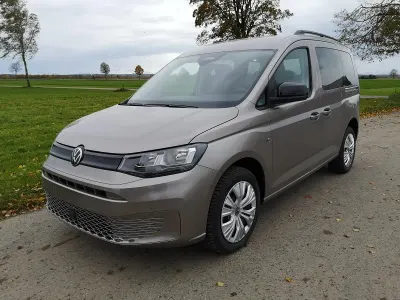 Neu VW Caddy Edition 102 PS (75 kW) 2025 Starlightblau metallic Van / Kleinbus