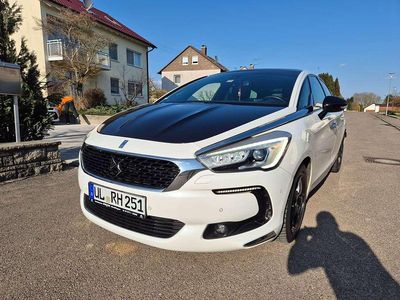 Gebraucht Citroën DS5 Sport Chic 181 PS (133 kW) 2015 Weiß Kleinwagen