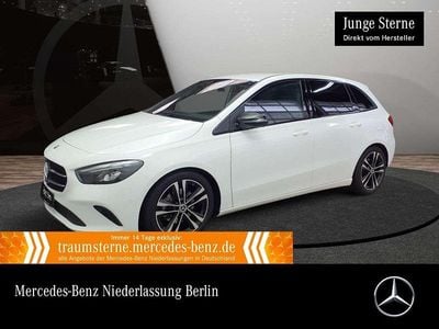 Weiß Gebraucht 2020 Mercedes 200 Progressive Limousine | 20.890 € (Guter Preis)