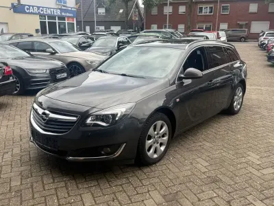 Gebraucht Opel Insignia Innovation 163 PS (119 kW) 2015 Phantom/rocky/asteroid grey Kombi