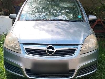 Usata Opel Zafira 140 CV (102 kW) 2007 Argento Monovolume
