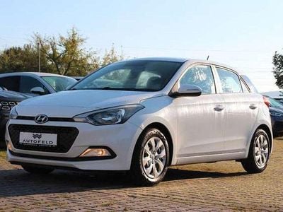 Weiß Gebraucht 2016 Hyundai i20 Classic Limousine | 6.300 € (Fairer Preis)