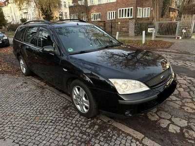 Second-hand Ford Mondeo Ghia 145 CP (106 kW) 2002 Negru Break