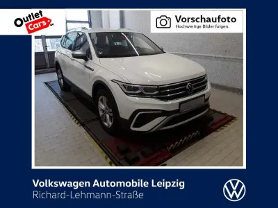 Gebraucht VW Tiguan Allspace Elegance 150 PS (110 kW) 2024 Weiß SUV