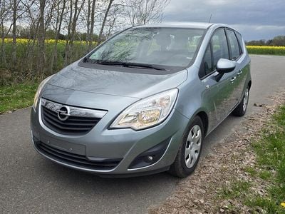 Usata Opel Meriva 120 CV (88 kW) 2012 Argento Monovolume