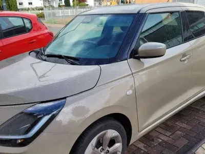 Gebraucht Suzuki Swift Comfort 83 PS (61 kW) 2025 Beige Kleinwagen