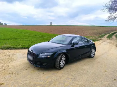 Używany Audi TT Design 200 KM (147 kW) 2006 Niebieski Coupe