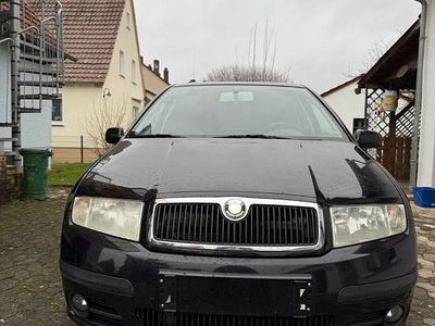 Schwarz Gebraucht 2007 Skoda Fabia Limousine | 4.000 € (Teuer)