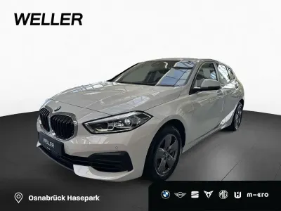 Gebraucht BMW 118 Advantage 136 PS (100 kW) 2023 Alpinweiss iii (weiß) Kombi