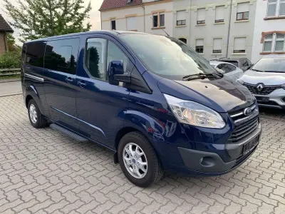 Gebraucht Ford Tourneo Titanium 155 PS (114 kW) 2013 Blau Van / Kleinbus