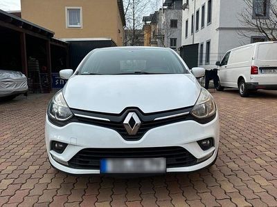 Gebraucht Renault Clio IV 90 PS (66 kW) 2016 Weiß Kleinwagen