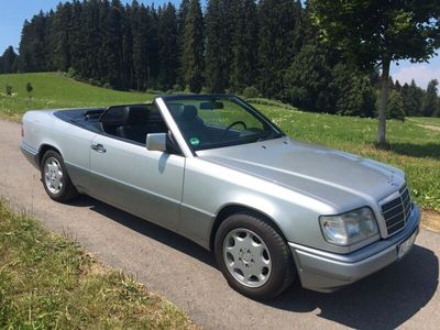 gebraucht Mercedes E220 Cabrio, ClassicData 2+, top Zust, Historie