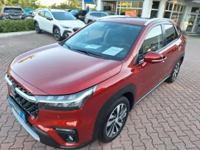 Gebraucht Suzuki SX4 S-Cross Comfort+ 102 PS (75 kW) 2023 Engertic red zq5 SUV