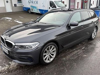 Grau Gebraucht 2019 BMW 520 Sport Line Kombi | 22.999 € (Etwas zu teuer)