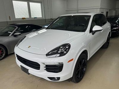 Weiß Gebraucht 2017 Porsche Cayenne S E-Hybrid Chrono SUV | 26.491 €