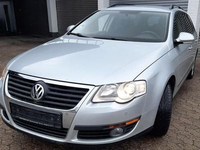 Gebraucht VW Passat 140 PS (102 kW) 2008 Silber Kombi