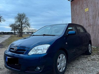 Gebraucht Toyota Corolla 97 PS (71 kW) 2005 Blau Kleinwagen