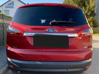 Gebraucht Ford S-MAX Titanium 160 PS (117 kW) 2012 Rot Van / Kleinbus