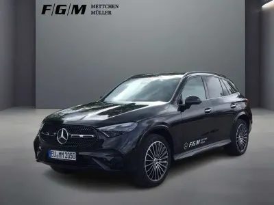 Gebraucht Mercedes GLC300e AMG 333 PS (244 kW) 2026 Schwarz SUV