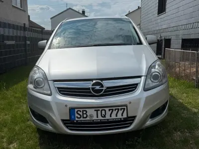Gebraucht Opel Zafira 125 PS (91 kW) 2012 Grau Van / Kleinbus