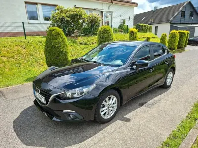 Gebraucht Mazda 3 Center-Line 120 PS (88 kW) 2015 Schwarz Limousine