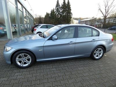 Gebraucht BMW 318 Comfort Edition 143 PS (105 kW) 2008 Blau Limousine