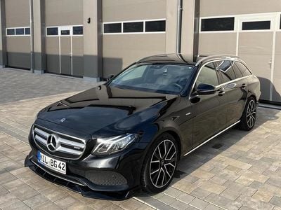 Second-hand Mercedes E220 194 CP (142 kW) 2018 Negru Break