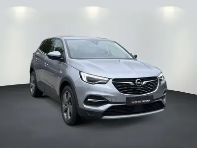 Gebraucht Opel Grandland X Elegance 131 PS (96 kW) 2021 Kontrast grau/quarz silber SUV