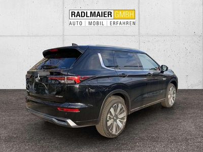 Neu Mitsubishi Outlander Top 136 PS (100 kW) 2026 Kristall schwarz SUV