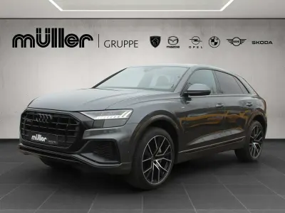 Gebraucht Audi Q8 Sport 381 PS (280 kW) 2021 Daytonagrau perleffekt SUV