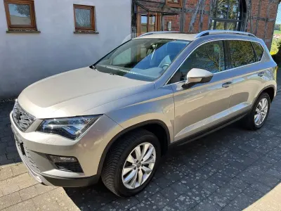 Usado Seat Ateca 4Drive 150 CV (110 kW) 2018 Beige SUV
