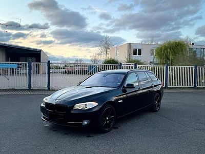 Gebraucht BMW 520 184 PS (135 kW) 2013 Schwarz Kombi