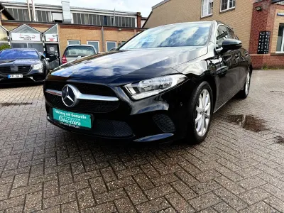 Gebraucht Mercedes A200 163 PS (119 kW) 2018 Schwarz Limousine