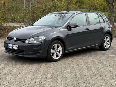 Gebraucht VW Golf VII Comfortline 105 PS (77 kW) 2014 Grau Limousine