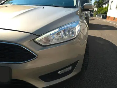 Gebraucht Ford Focus 125 PS (91 kW) 2016 Grau Kombi