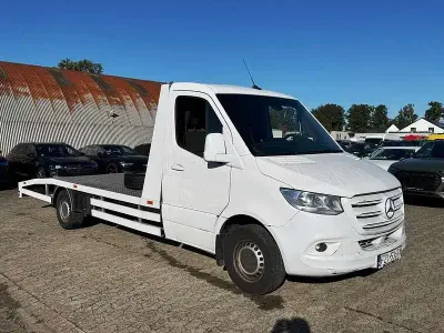 Używany Mercedes Sprinter 163 KM (119 kW) 2018 Biały Van