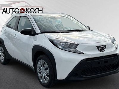 Gebraucht Toyota Aygo X Business Edition 72 PS (52 kW) 2024 Weiß SUV