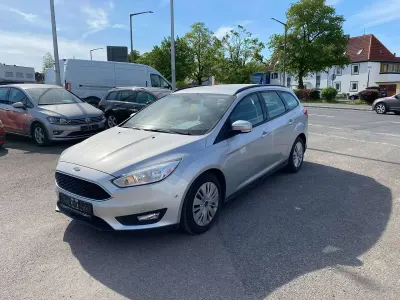 Gebraucht Ford Focus Basis 101 PS (74 kW) 2018 Silber Kombi