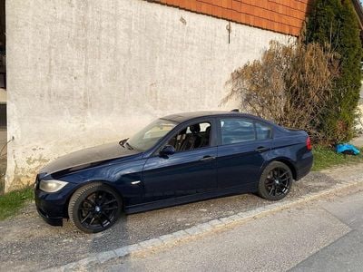 Gebraucht BMW 320 Sport Line 150 PS (110 kW) 2005 Blau Limousine
