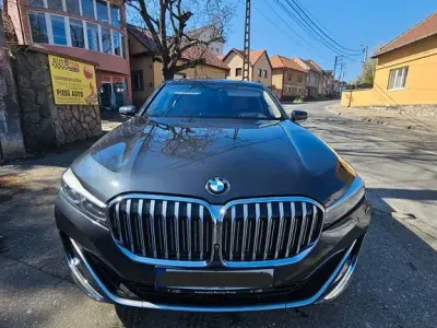 Gebraucht BMW 740 Performance 320 PS (235 kW) 2019 Grau Limousine