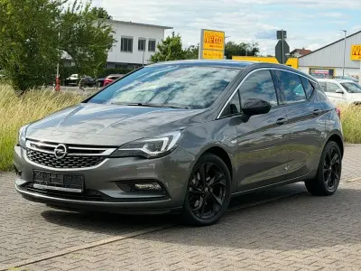 Gebraucht Opel Astra Edition 150 PS (110 kW) 2018 Grau Limousine