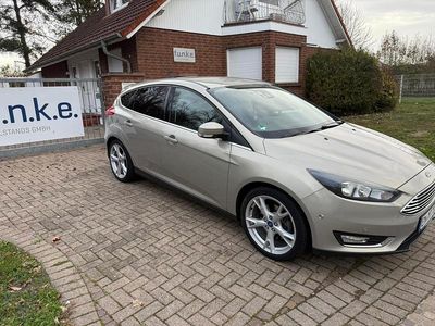 Usata Ford Focus Titanium 150 CV (110 kW) 2015 Beige Berlina