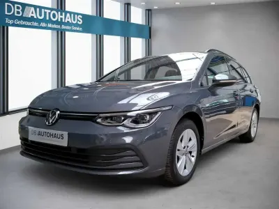 Gebraucht VW Golf VIII Life 150 PS (110 kW) 2024 Grau Kombi